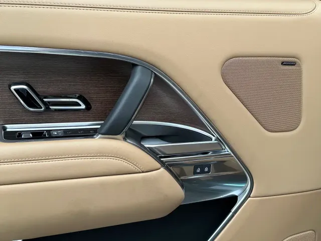 Land Rover Range Rover — Фото автомобиля 9