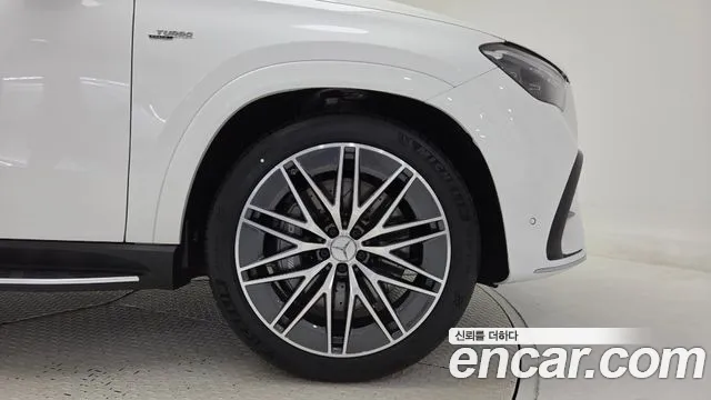Mercedes-Benz GLE-Class — Фото автомобиля 5