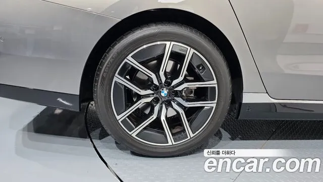 BMW 7 Series — Фото автомобиля 5