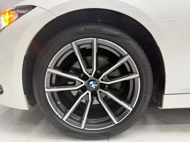 BMW 3 Series — Фото автомобиля 20