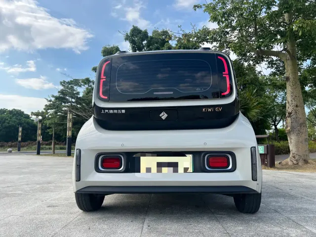 Baojun KiWi EV — Фото автомобиля 4