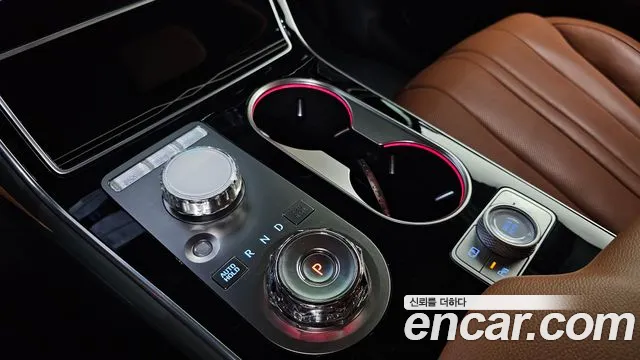 Genesis GV80 2.5T Бензин 2WD — Фото автомобиля 9