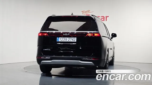 Kia Canival Carnival 4 поколение 9 мест Prestige — Фото автомобиля 4