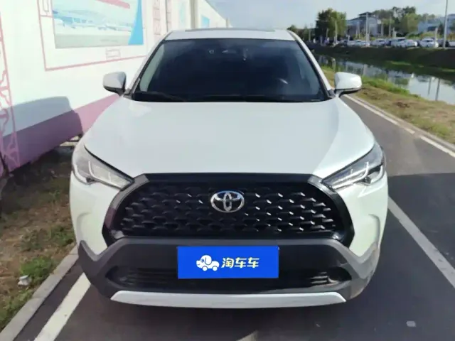 Toyota Corolla Cross — Фото автомобиля 2