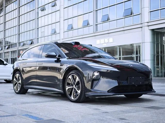 Nio ET5 Touring — Фото автомобиля 3