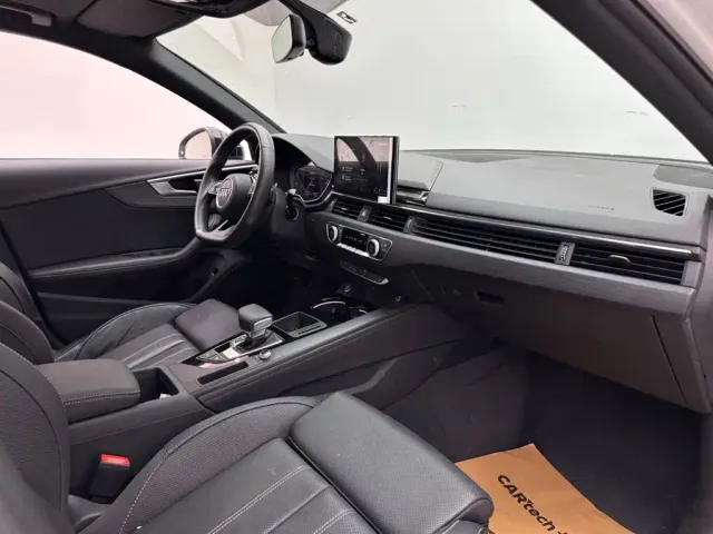 Audi A4L — Фото автомобиля 11