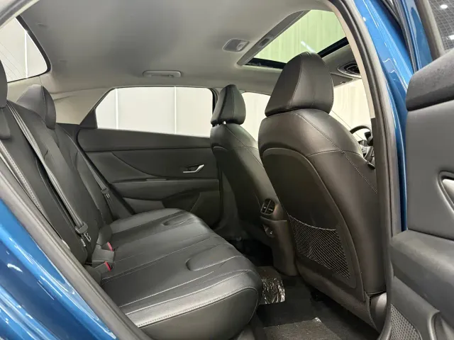 Hyundai Elantra — Фото автомобиля 9