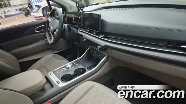 Kia Carnival — Фото автомобиля 6