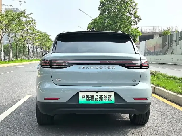 Leapmotor Leapmotor C11 2024 Extended Range 300 Premium Edition — Фото автомобиля 6