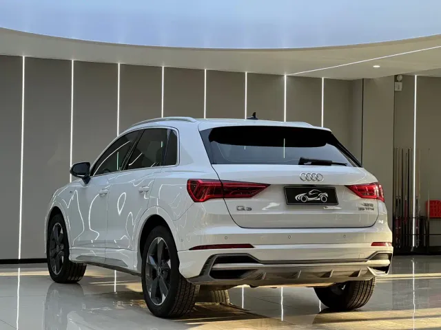 Audi Q3 — Фото автомобиля 18