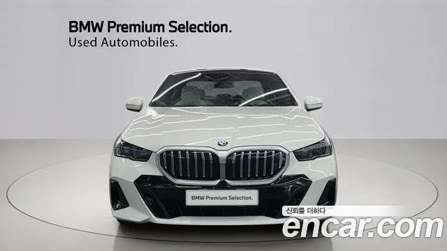 BMW 5 Series G60 — Фото автомобиля 3