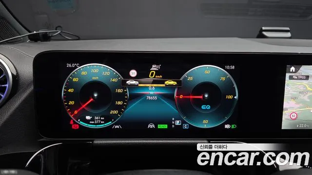 Mercedes-Benz EQA — Фото автомобиля 7