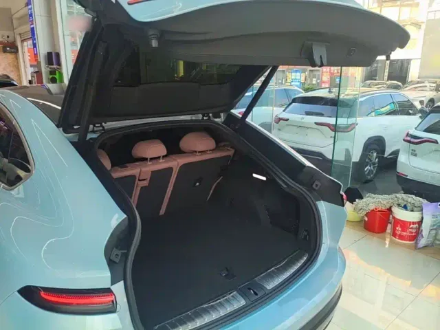 Nio EC6 — Фото автомобиля 18