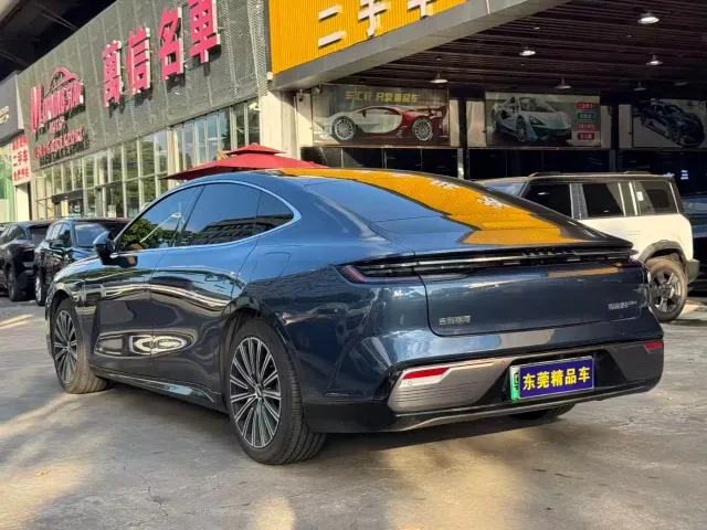 Geely Galaxy Xingyao 8 — Фото автомобиля 14