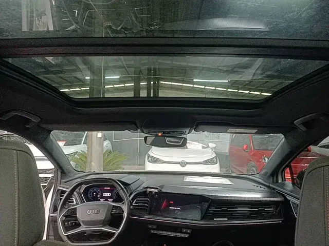 Audi Audi Q4 e-tron 2023 40 e-tron Creation Night Edition — Фото автомобиля 17