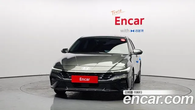 Hyundai AVANTE Новый Avante (CN7) — Фото автомобиля 3