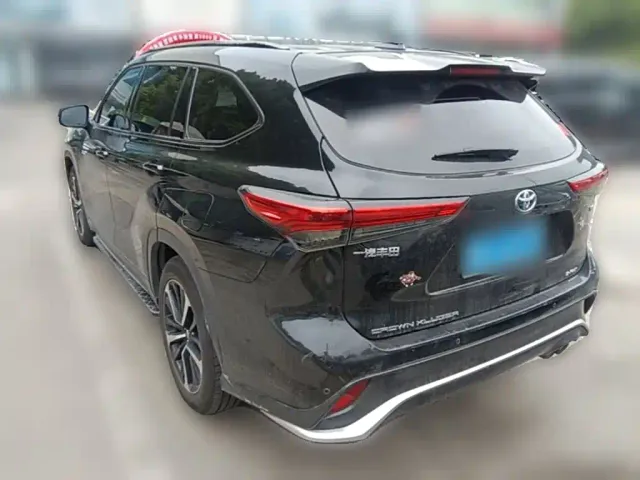 Toyota Crown Kluger — Фото автомобиля 6