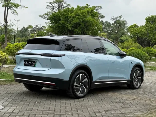 Nio ES6 — Фото автомобиля 17