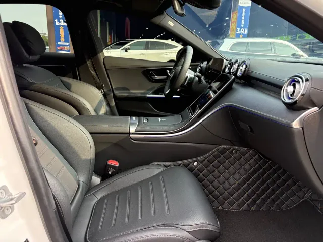 Mercedes-Benz C-Class — Фото автомобиля 9