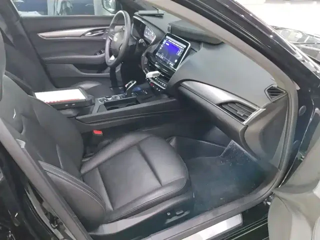 Cadillac CT5 — Фото автомобиля 24