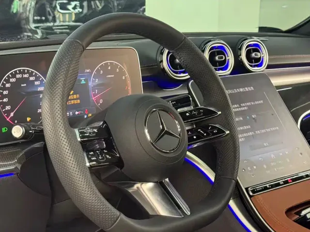 Mercedes-Benz C-Class — Фото автомобиля 5