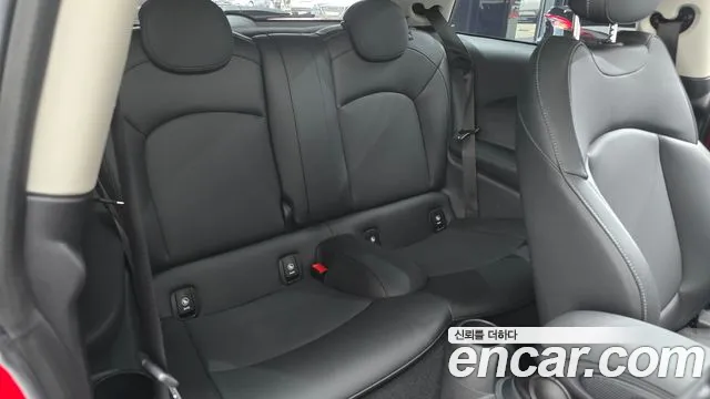 Mini Cooper Cooper Classic Plus — Фото автомобиля 11