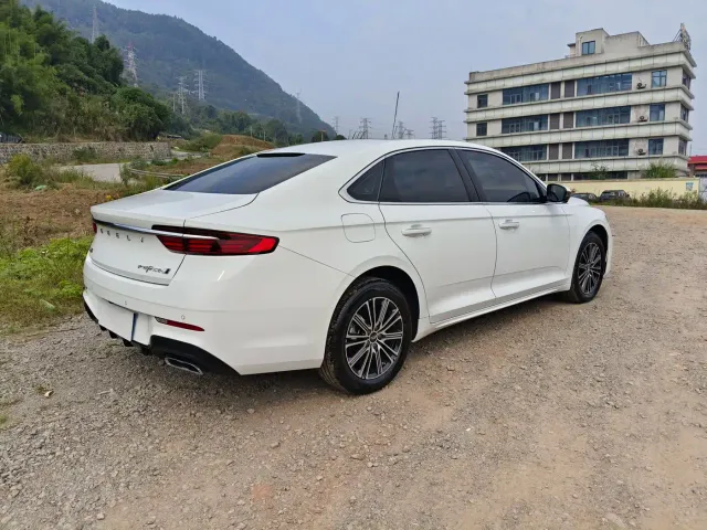 Geely Xingrui — Фото автомобиля 10