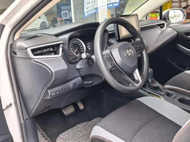 Toyota Corolla — Фото автомобиля 10