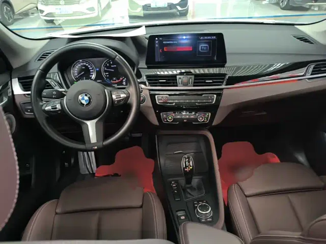BMW X1 — Фото автомобиля 9