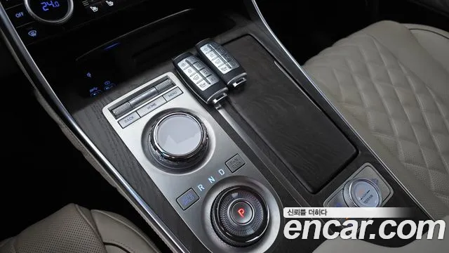 Genesis GV80 — Фото автомобиля 12