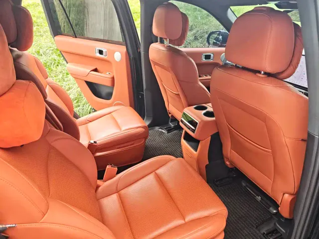 Li Auto L8 — Фото автомобиля 14