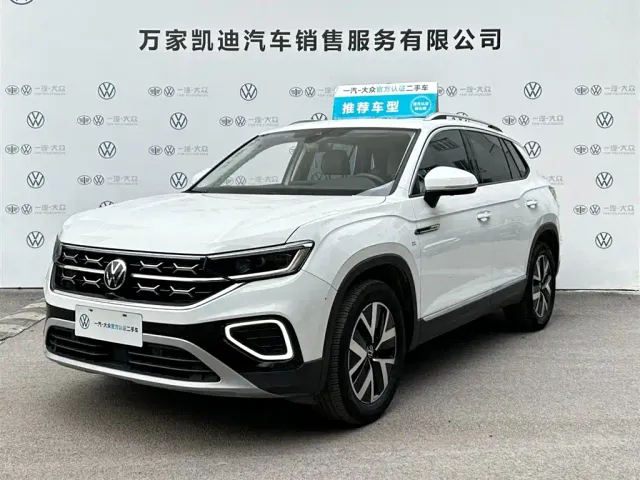 Фотография автомобиля — Volkswagen Tayron