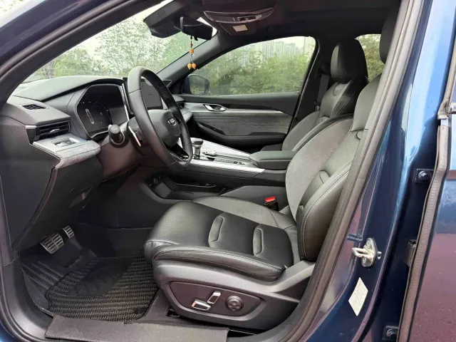 Geely Xingrui — Фото автомобиля 4