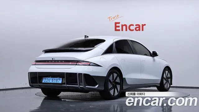 Hyundai Ioniq 6 — Фото автомобиля 2