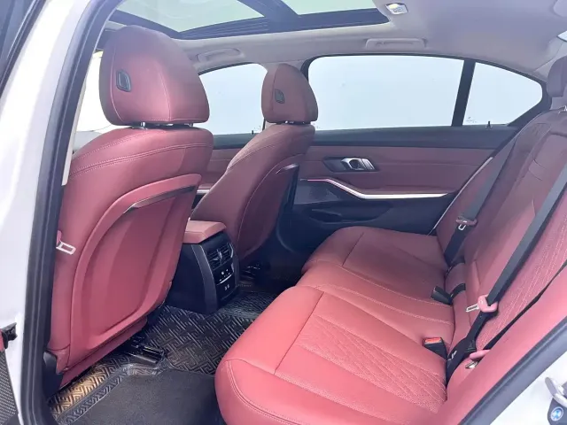 BMW 3 Series — Фото автомобиля 7