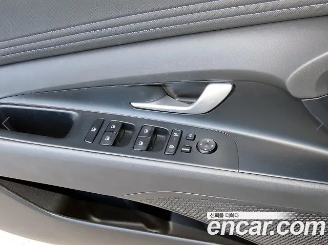 Hyundai Avante CN7 — Фото автомобиля 11