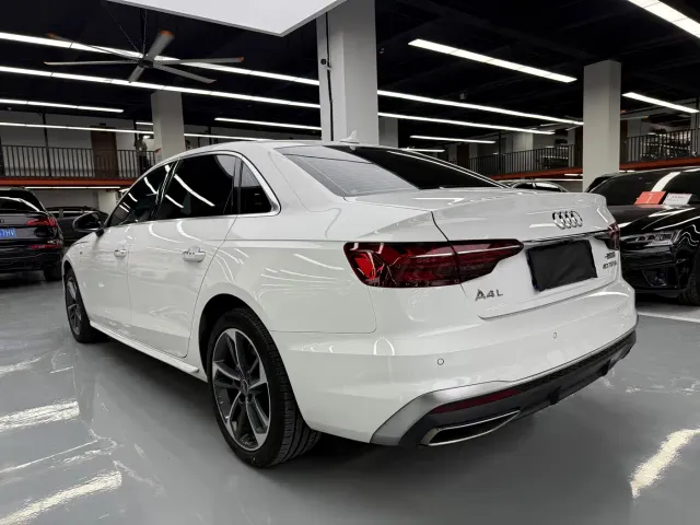 Audi A4L — Фото автомобиля 25