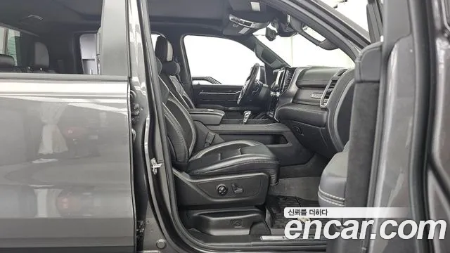 Dodge Ram Pick Up — Фото автомобиля 11