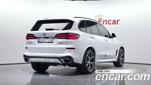 BMW X5 — Фото автомобиля 2