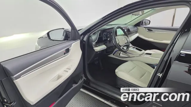 Hyundai Grandeur Новый Grandeur IG — Фото автомобиля 10