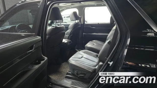 Hyundai Palisade Palisade Дизель 2.2 2WD — Фото автомобиля 11