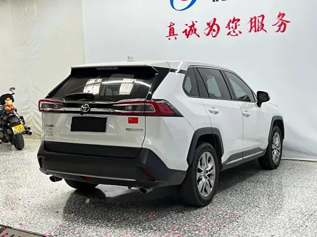 Toyota Wildlander — Фото автомобиля 18