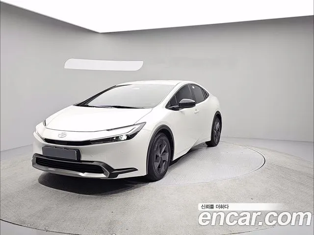 Toyota Prius — Фото автомобиля 2