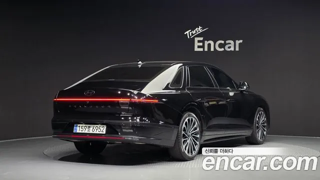 Hyundai Grandeur — Фото автомобиля 2