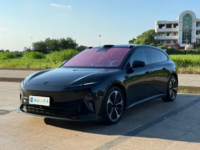 Nio ET5 Touring — Фото автомобиля 3