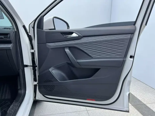 Volkswagen Tharu — Фото автомобиля 17