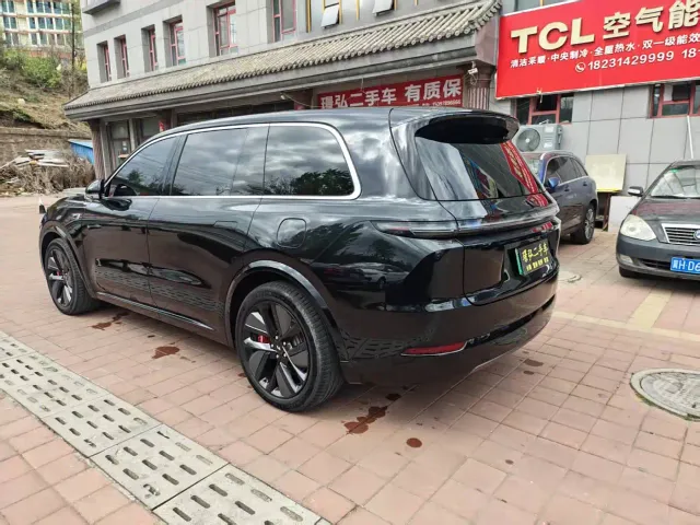 Li Auto L9 — Фото автомобиля 7