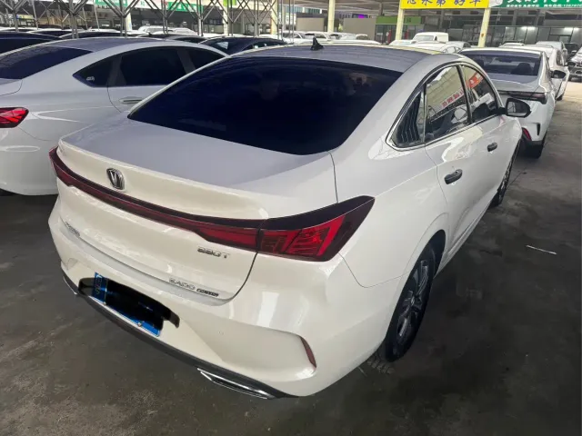Changan Eado — Фото автомобиля 11