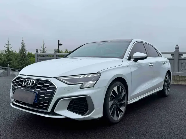 Фотография автомобиля — Audi A3
