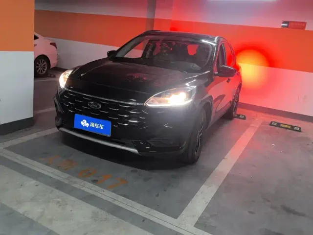 Фотография автомобиля — Ford Escape